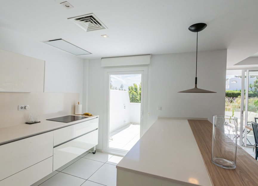 Resale - House - Detached Villa - Benalmádena - Benalmadena Centro