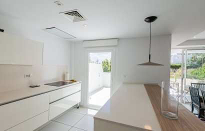 Resale - House - Detached Villa - Benalmádena - Benalmadena Centro