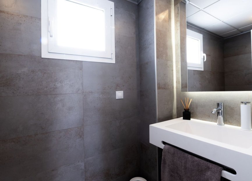 Resale - House - Detached Villa - Benalmádena - Benalmadena Centro