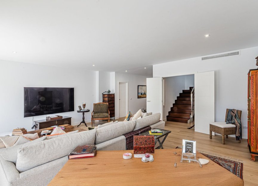 Resale - House - Detached Villa - Benalmádena - Benalmadena Centro