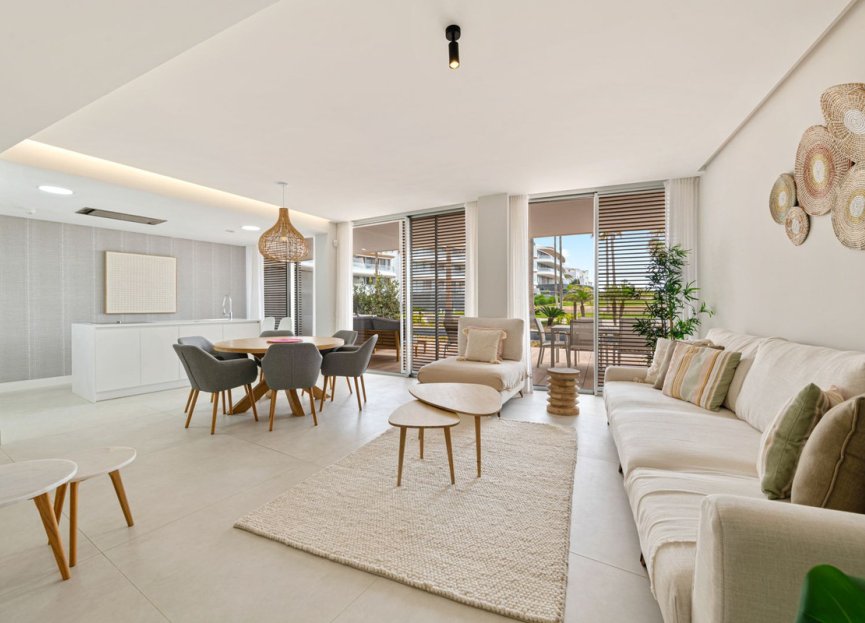 Resale - Ground floor apartment - Estepona - Estepona Centro