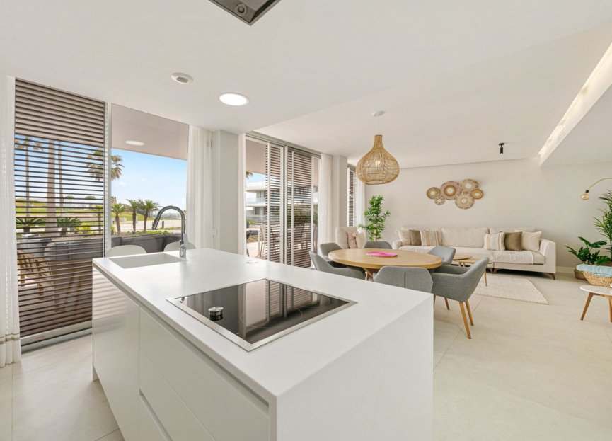 Resale - Ground floor apartment - Estepona - Estepona Centro