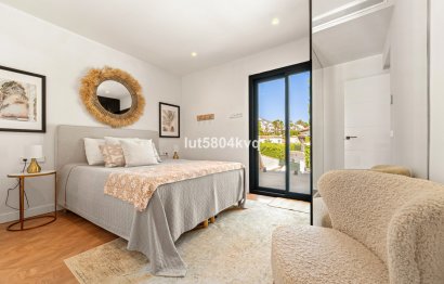 Resale - House - Detached Villa - Marbella - Nueva Andalucia