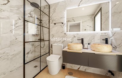 Resale - House - Detached Villa - Marbella - Nueva Andalucia