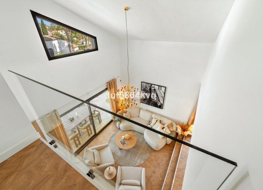 Resale - House - Detached Villa - Marbella - Nueva Andalucia