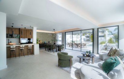 Resale - House - Detached Villa - Marbella - Nueva Andalucia