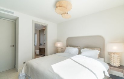 Resale - House - Detached Villa - Marbella - Nueva Andalucia