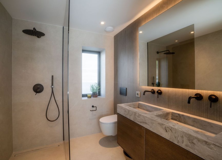 Resale - House - Detached Villa - Marbella - Nueva Andalucia