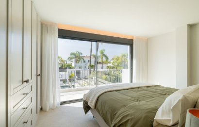 Resale - House - Detached Villa - Marbella - Nueva Andalucia