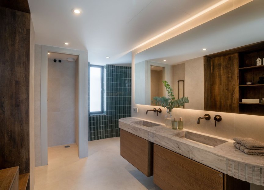 Resale - House - Detached Villa - Marbella - Nueva Andalucia