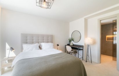 Resale - House - Detached Villa - Marbella - Nueva Andalucia