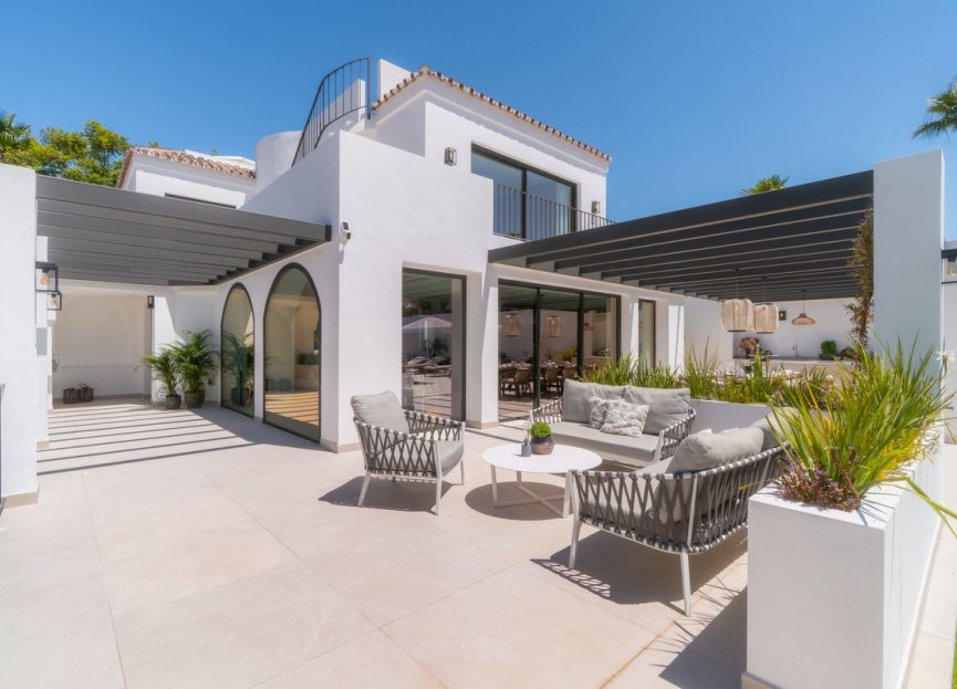 Resale - House - Detached Villa - Marbella - Nueva Andalucia