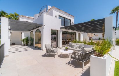 Resale - House - Detached Villa - Marbella - Nueva Andalucia