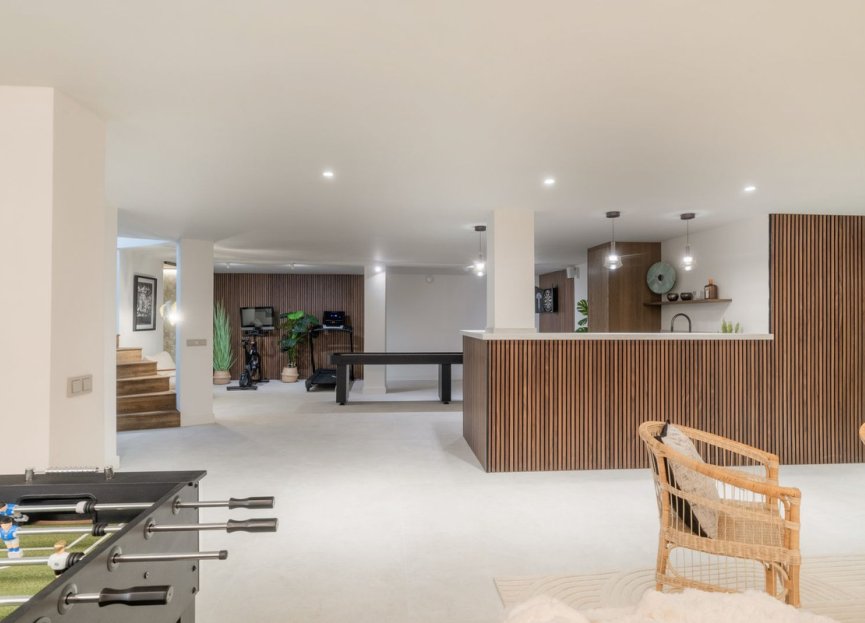 Resale - House - Detached Villa - Marbella - Nueva Andalucia