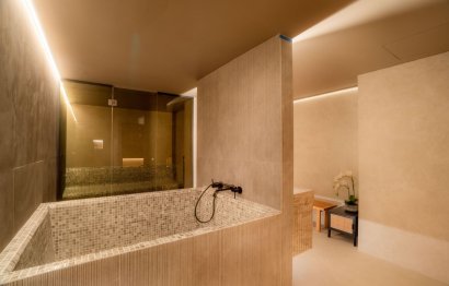 Resale - House - Detached Villa - Marbella - Nueva Andalucia