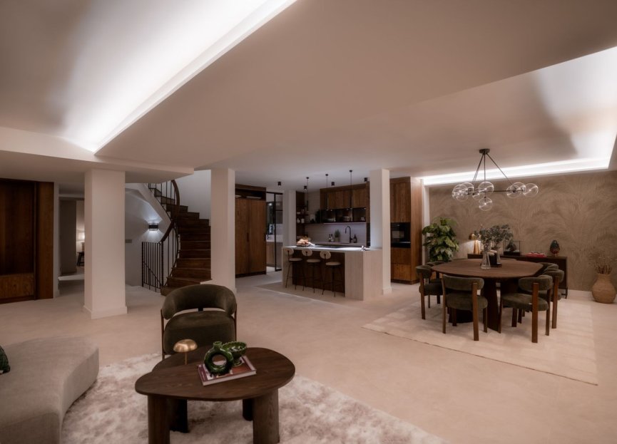 Resale - House - Detached Villa - Marbella - Nueva Andalucia