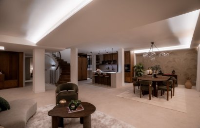 Resale - House - Detached Villa - Marbella - Nueva Andalucia