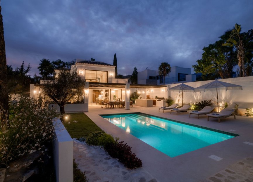 Resale - House - Detached Villa - Marbella - Nueva Andalucia