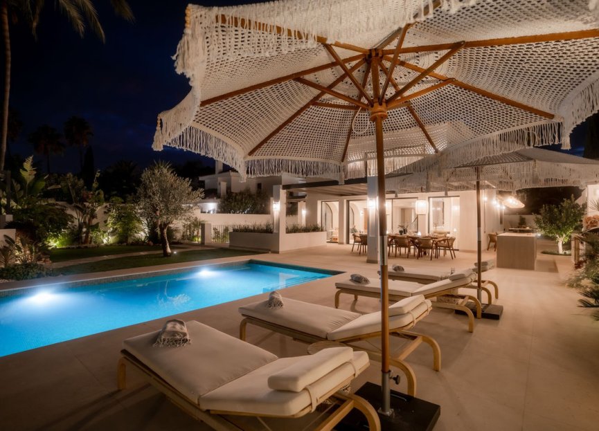 Resale - House - Detached Villa - Marbella - Nueva Andalucia