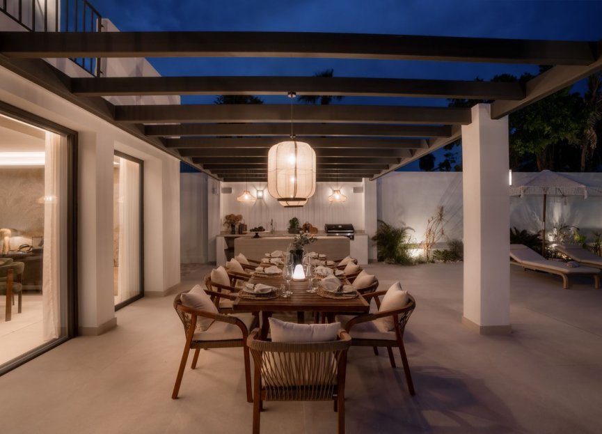 Resale - House - Detached Villa - Marbella - Nueva Andalucia