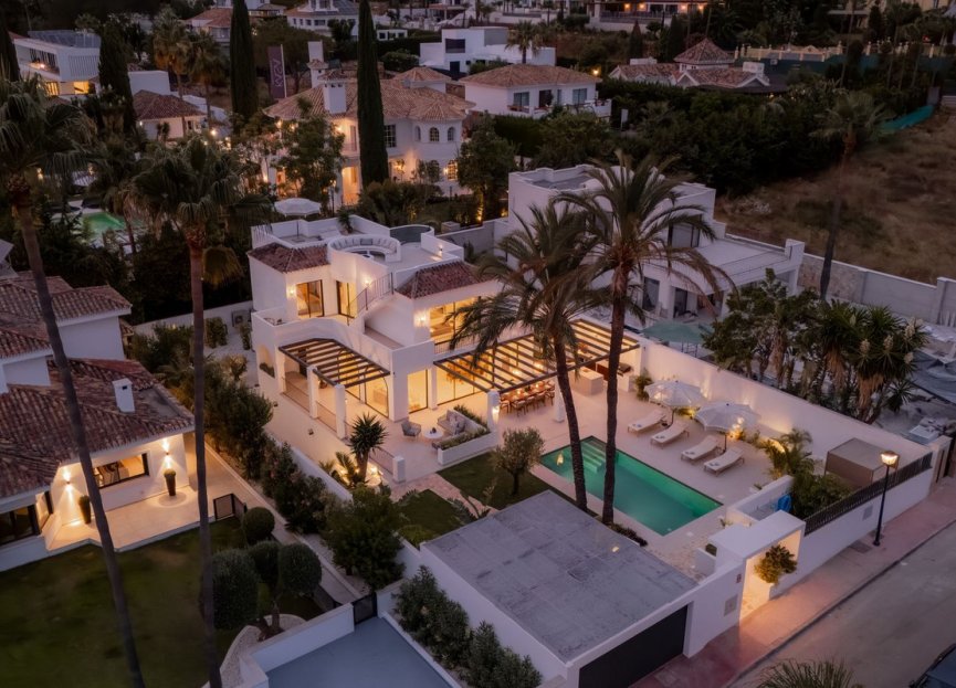Resale - House - Detached Villa - Marbella - Nueva Andalucia