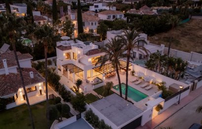 Resale - House - Detached Villa - Marbella - Nueva Andalucia