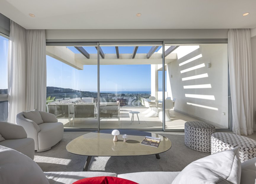 Resale - Apartment - Middle Floor Apartment - Benahavís - Benahavís Centro