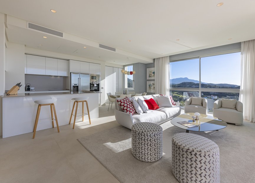 Resale - Apartment - Middle Floor Apartment - Benahavís - Benahavís Centro