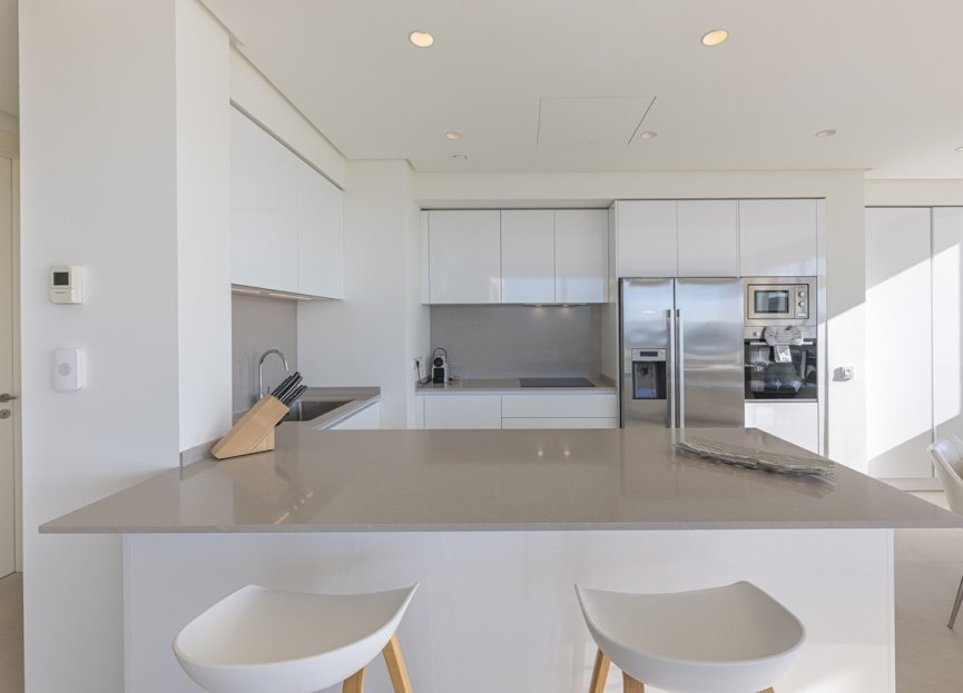 Resale - Apartment - Middle Floor Apartment - Benahavís - Benahavís Centro