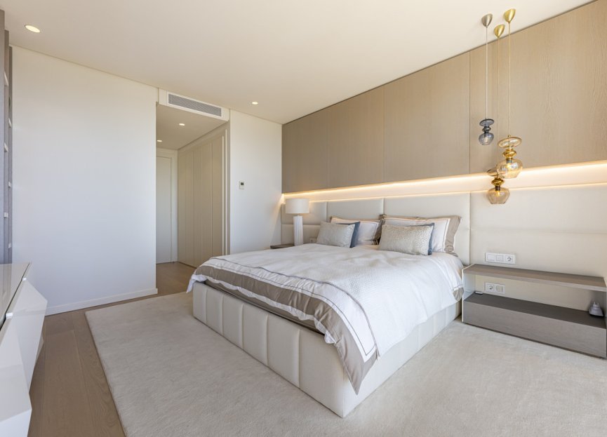 Resale - Apartment - Middle Floor Apartment - Benahavís - Benahavís Centro