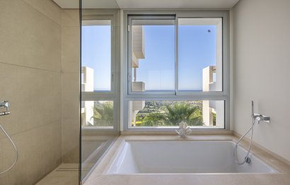 Resale - Apartment - Middle Floor Apartment - Benahavís - Benahavís Centro