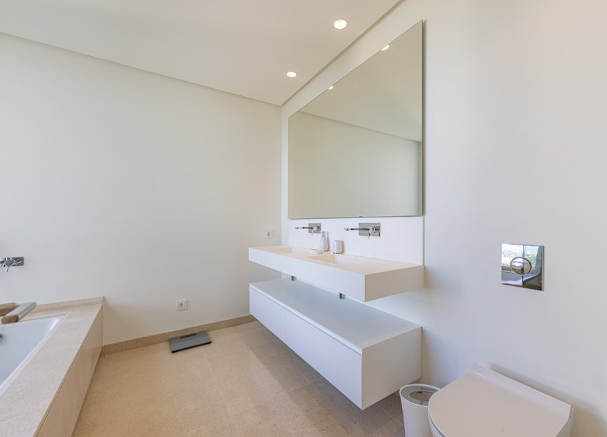 Resale - Apartment - Middle Floor Apartment - Benahavís - Benahavís Centro