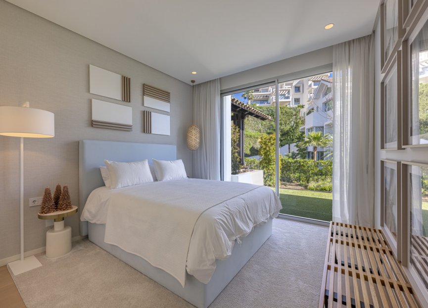 Resale - Apartment - Middle Floor Apartment - Benahavís - Benahavís Centro