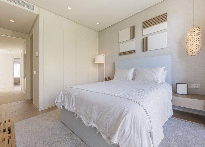 Resale - Apartment - Middle Floor Apartment - Benahavís - Benahavís Centro