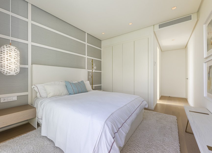 Resale - Apartment - Middle Floor Apartment - Benahavís - Benahavís Centro