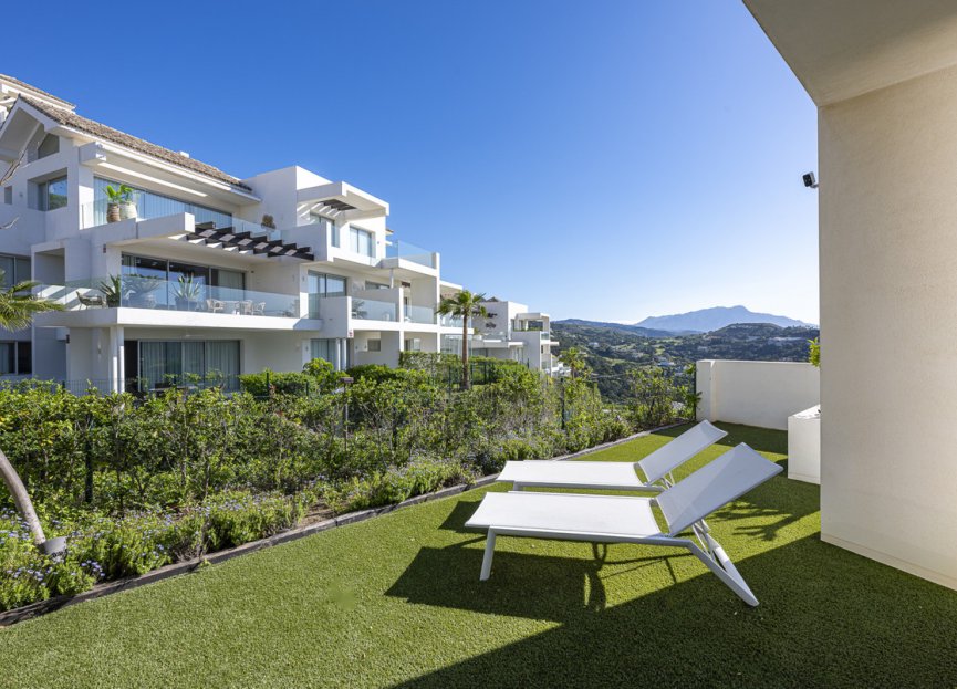 Resale - Apartment - Middle Floor Apartment - Benahavís - Benahavís Centro