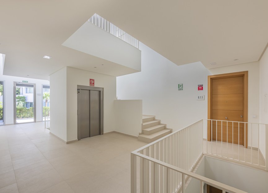 Resale - Apartment - Middle Floor Apartment - Benahavís - Benahavís Centro