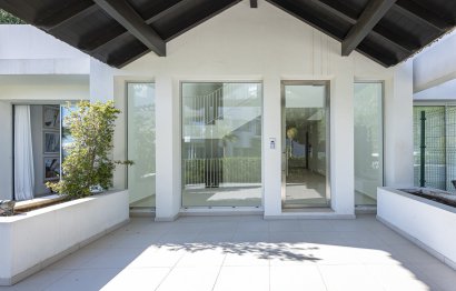 Resale - Apartment - Middle Floor Apartment - Benahavís - Benahavís Centro