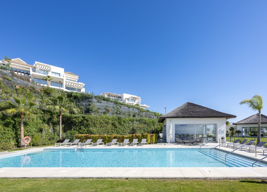 Resale - Apartment - Middle Floor Apartment - Benahavís - Benahavís Centro