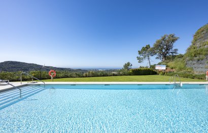 Resale - Apartment - Middle Floor Apartment - Benahavís - Benahavís Centro