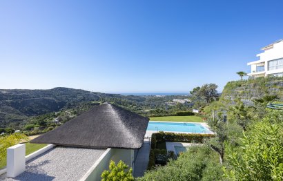 Resale - Apartment - Middle Floor Apartment - Benahavís - Benahavís Centro