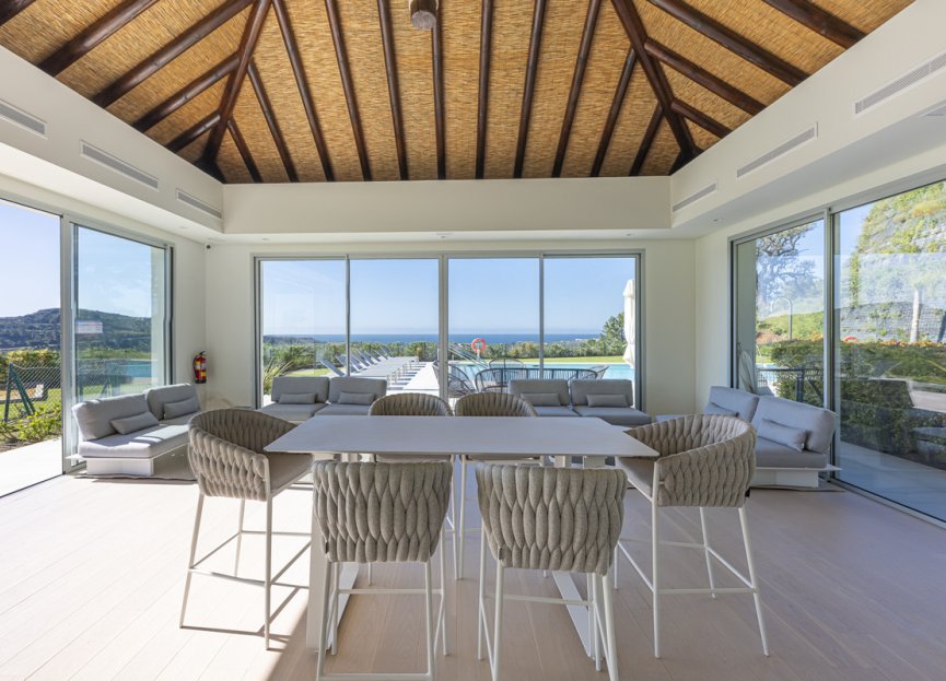 Resale - Apartment - Middle Floor Apartment - Benahavís - Benahavís Centro