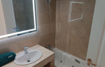 Resale - Apartment - Top Floor Apartment - Manilva - La Duquesa