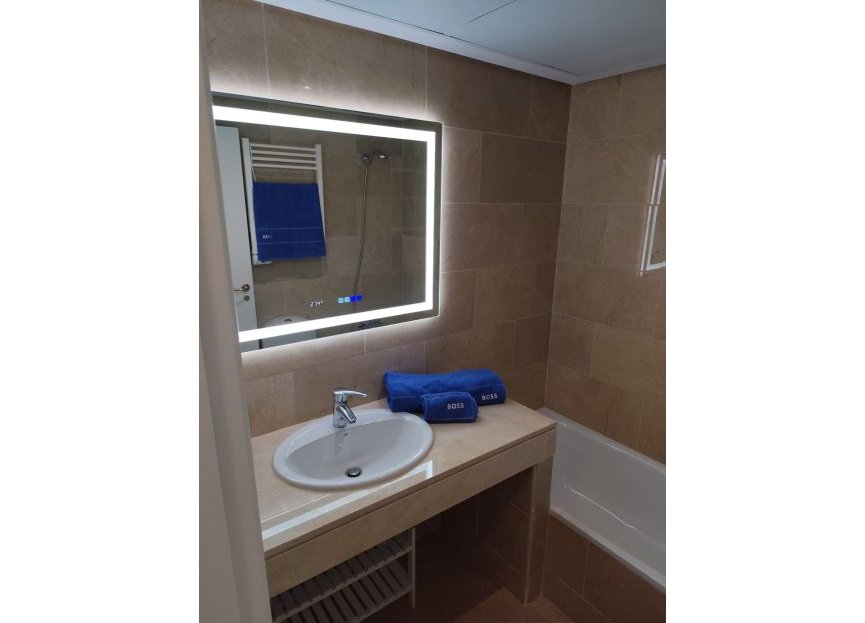 Resale - Apartment - Top Floor Apartment - Manilva - La Duquesa