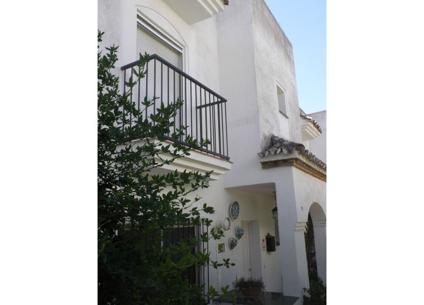Resale - House - Townhouse - Estepona - Estepona Centro