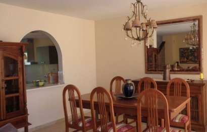 Resale - House - Townhouse - Estepona - Estepona Centro