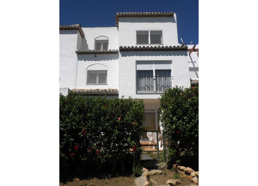 Resale - House - Townhouse - Estepona - Estepona Centro