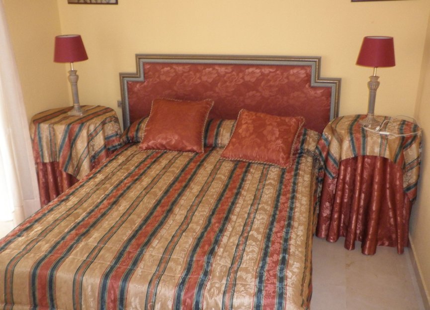 Resale - House - Townhouse - Estepona - Estepona Centro