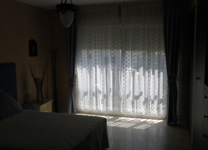 Resale - House - Townhouse - Estepona - Estepona Centro