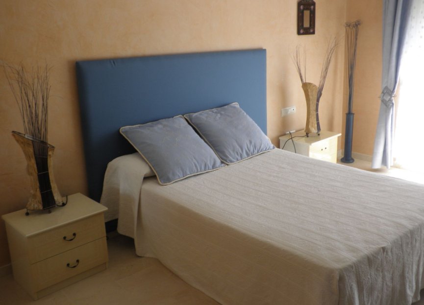 Resale - House - Townhouse - Estepona - Estepona Centro